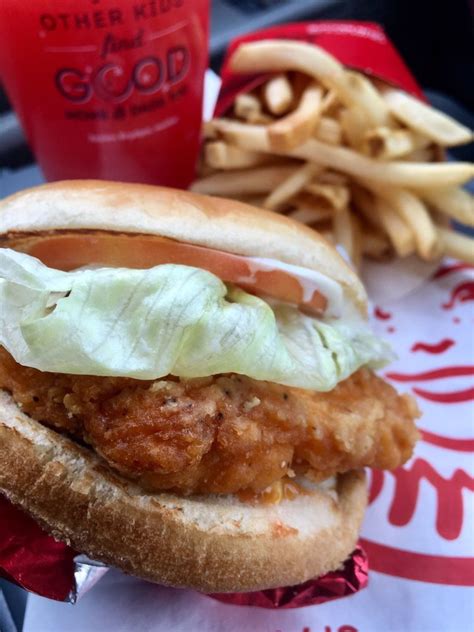 Wendy's 12201 San Pablo Avenue: fast food, burgers, chicken, .